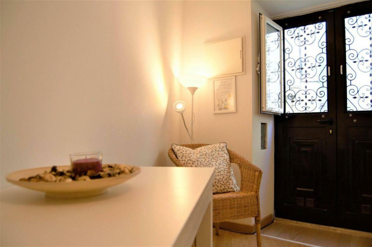 Stay In The Heart Of Alfama! Lisabona Exterior foto